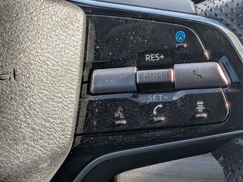 Used 2023 Nissan Ariya AWD/4WD image 22
