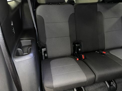 Certified 2023 Chevrolet Traverse LT image 33