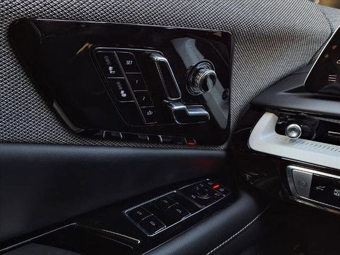 New 2026 Cadillac Optiq Luxury 1 image 21