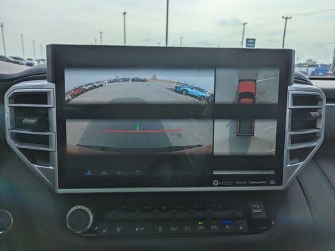 Used 2024 Toyota Tundra Platinum image 17