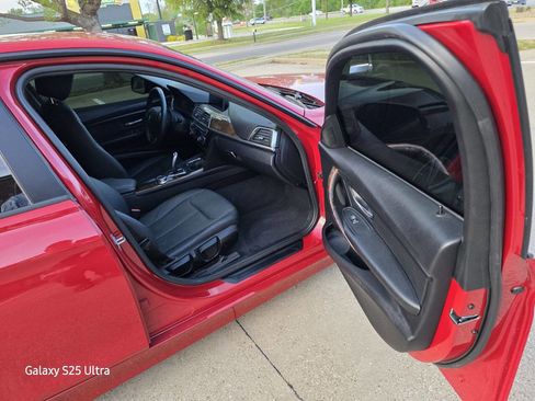 Used 2017 BMW 320i Sedan image 14