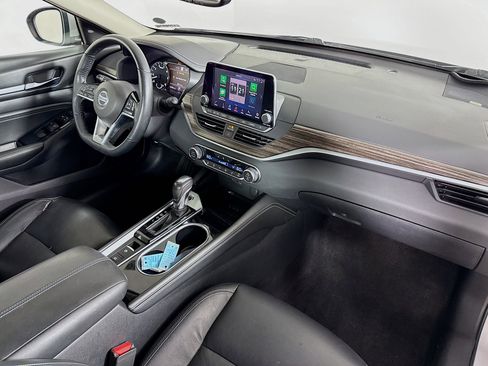 Used 2020 Nissan Altima 2.5 SL FWD image 37