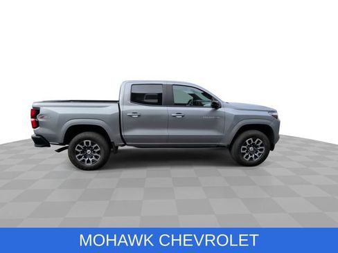 Used 2023 Chevrolet Colorado Z71 w/ Z71 Convenience Package 2 AWD/4WD image 10