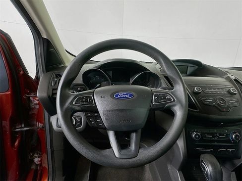 Used 2019 Ford Escape S image 11