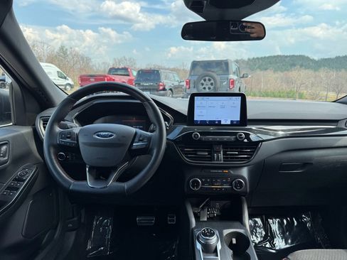 Used 2024 Ford Escape ST-Line image 16