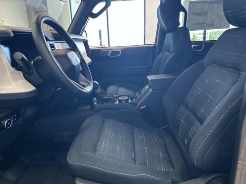 New 2026 Ford Bronco Heritage Edition AWD/4WD image 9