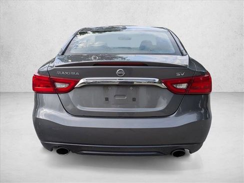 Used 2017 Nissan Maxima 3.5 SV w/ Dynamic Package FWD image 6