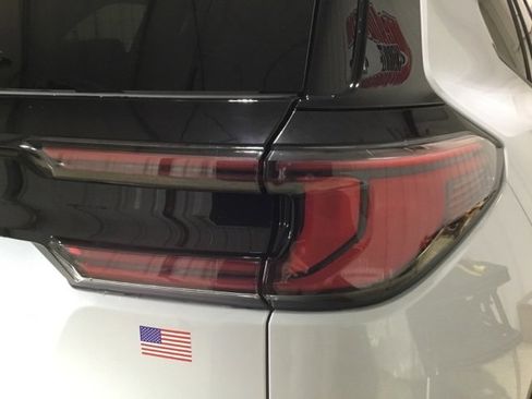 New 2026 GMC Acadia Elevation image 20