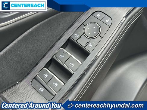 Used 2021 Nissan Rogue SL w/ Premium Package image 15