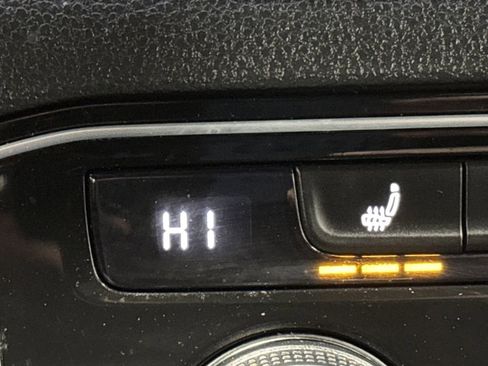 Used 2023 Volkswagen Atlas Cross Sport SEL image 8