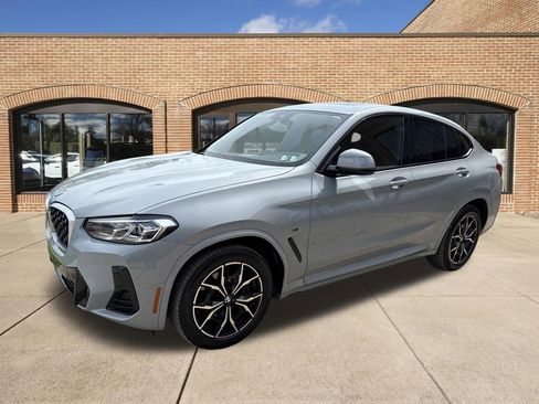 Used 2022 BMW X4 xDrive30i w/ M Sport Package 2 image 7