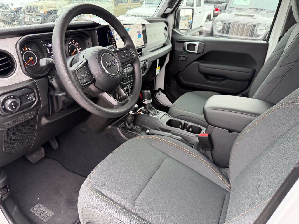 New 2026 Jeep Gladiator Sport AWD/4WD image 11