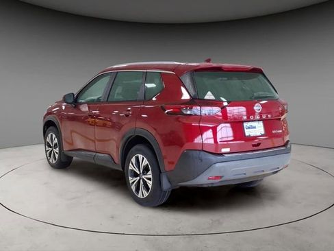 Used 2023 Nissan Rogue SV w/ SV Premium B Package image 3