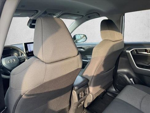 Certified 2023 Toyota RAV4 XLE image 17