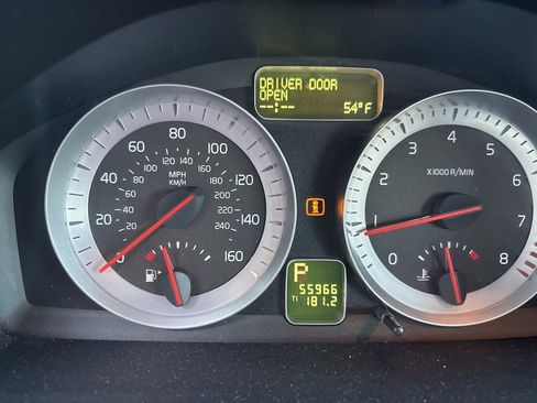 Used 2013 Volvo C70 T5 image 8