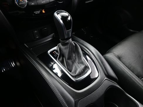 Used 2017 Nissan Rogue SL w/ SL Premium Package image 21