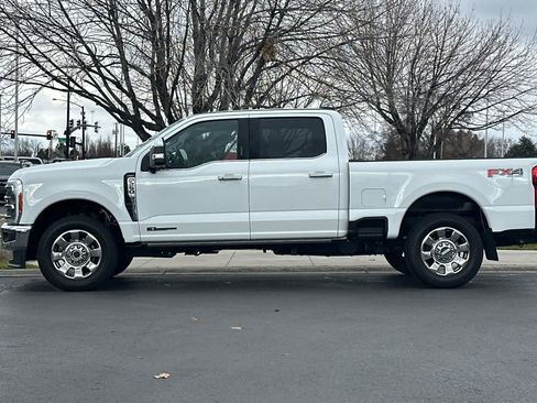 Certified 2023 Ford F250 Lariat w/ Lariat Ultimate Package image 5