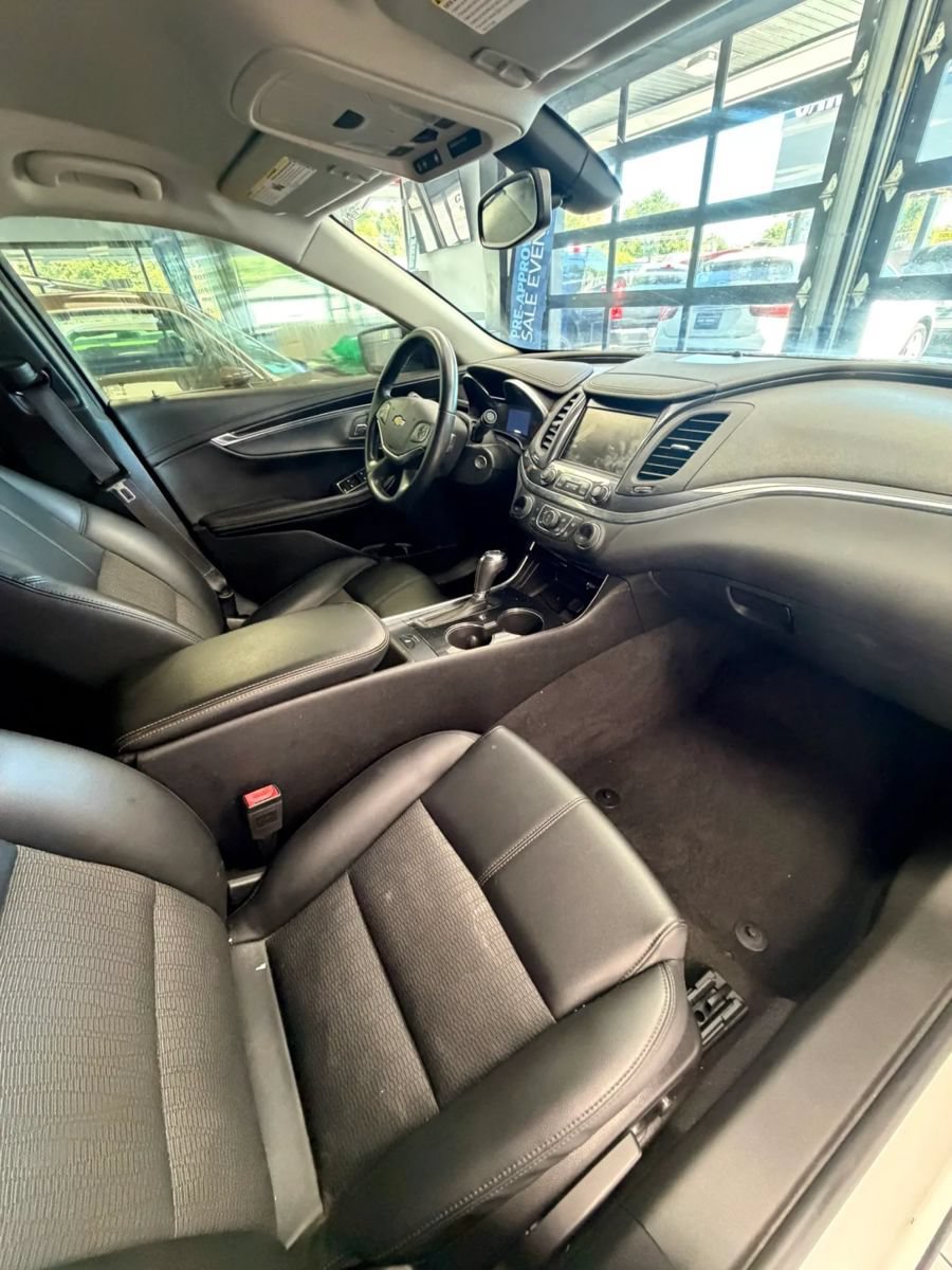 Used 2016 Chevrolet Impala LT w/ Convenience Package FWD image 7