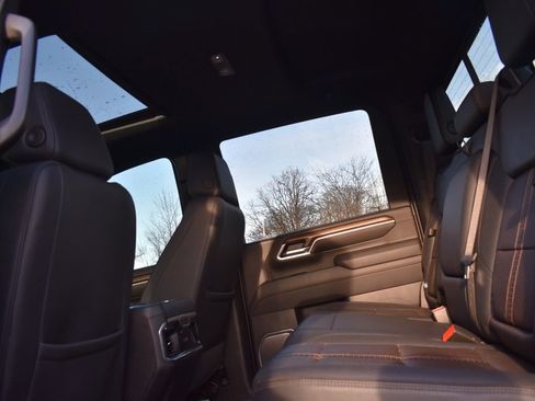 Used 2025 Chevrolet Silverado 2500 High Country w/ High Country Premium Package image 25