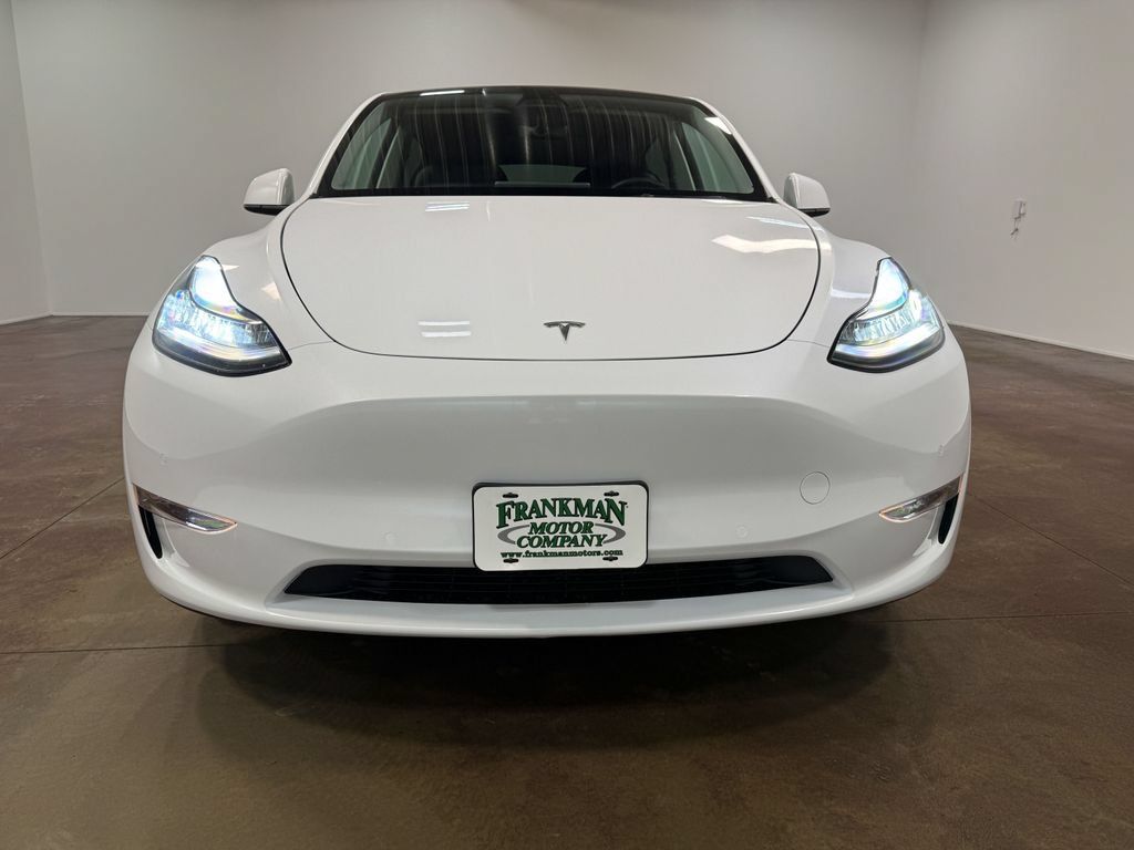Used 2021 Tesla Model Y Long Range AWD/4WD image 39