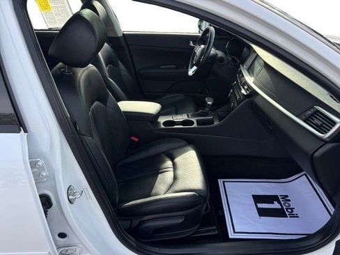 Used 2020 Kia Optima SE image 11