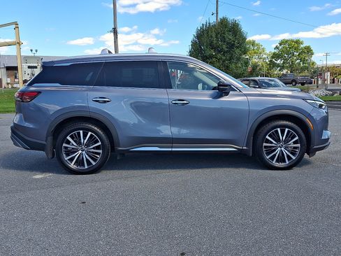 Used 2023 INFINITI QX60 Sensory w/ Vision Package AWD/4WD image 7