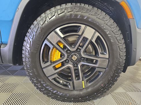 Used 2022 Rivian R1T Launch Edition AWD/4WD image 11