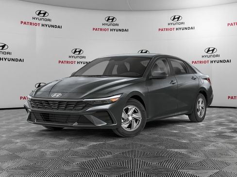 New 2026 Hyundai Elantra SE FWD image 1