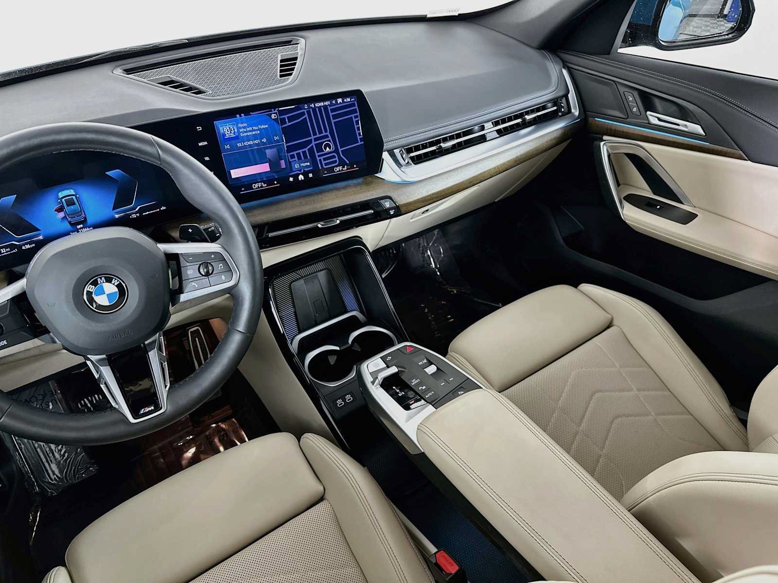 Used 2025 BMW X1 xDrive28i w/ M Sport Package AWD/4WD image 22
