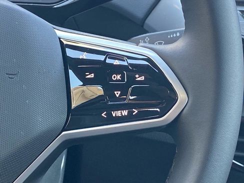 Used 2023 Volkswagen ID.4 Pro S image 6