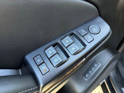 Used 2019 Chevrolet Tahoe LT image 26