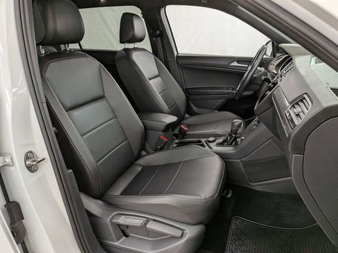 Used 2020 Volkswagen Tiguan SE R-Line AWD/4WD image 23