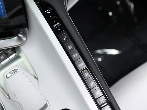 Used 2024 Chevrolet Corvette Stingray Preferred Cpe w/ 2LT image 46