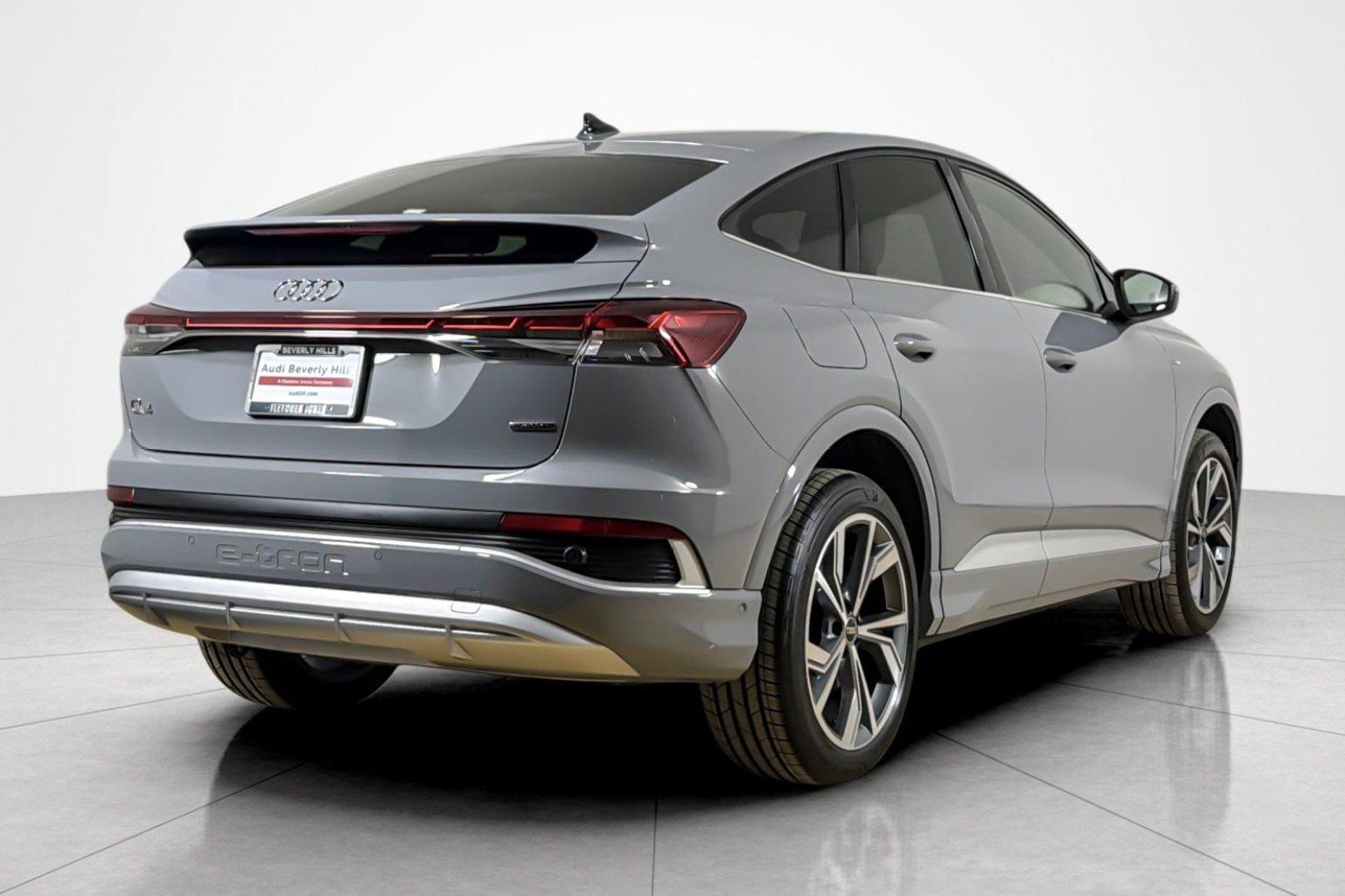 Certified 2023 Audi Q4 e-tron Premium Plus w/ Premium Plus AWD/4WD image 5