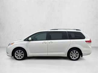 Used 2012 Toyota Sienna XLE AWD/4WD video 2