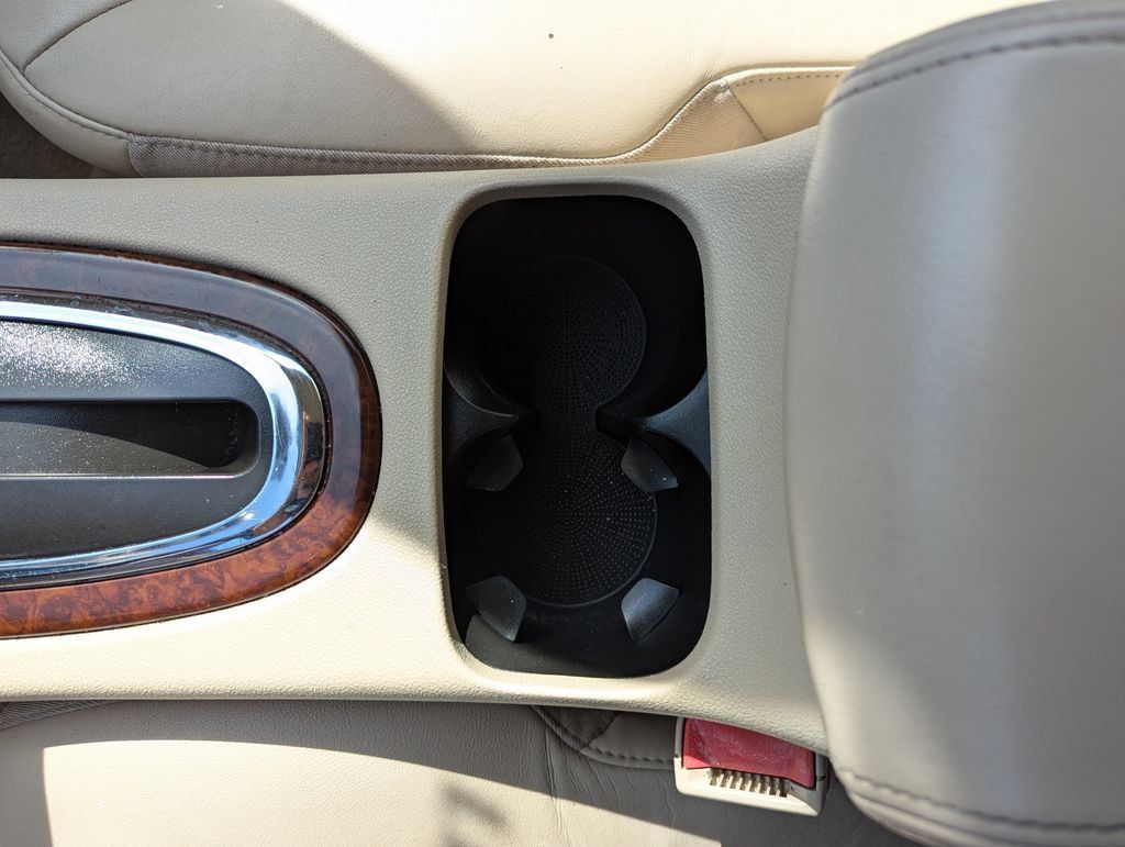 Used 2011 Chevrolet Impala LT w/ Luxury Edition Package FWD image 26