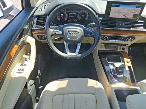 Used 2023 Audi Q5 2.0T Premium Plus AWD/4WD image 11