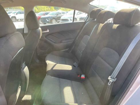 Used 2017 Kia Forte LX FWD image 21