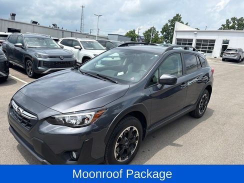 Used 2021 Subaru Crosstrek 2.0i Premium w/ Moonroof Package AWD/4WD image 2
