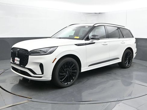 Used 2025 Lincoln Aviator Reserve w/ Luxury Package AWD/4WD image 8