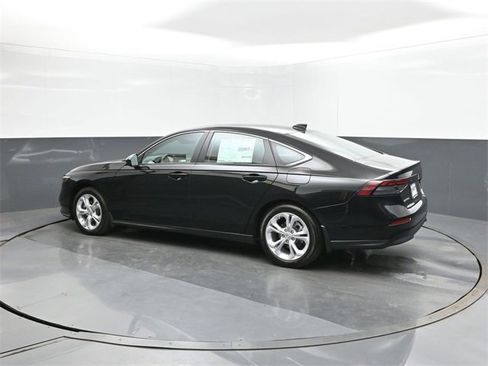 New 2025 Honda Accord LX image 5