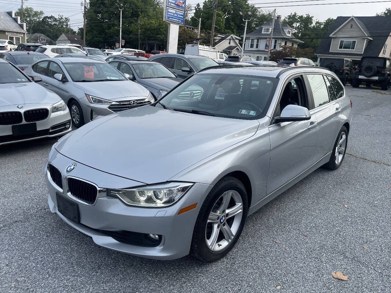 Used 2015 BMW 328i xDrive Wagon AWD/4WD image 1