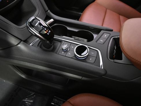 New 2026 Cadillac XT5 Premium Luxury w/ Driver Assist Package AWD/4WD image 31
