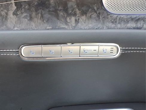 Used 2024 Genesis G90 3.5T image 17