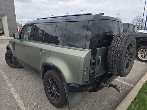 Used 2023 Land Rover Defender 110 X image 7