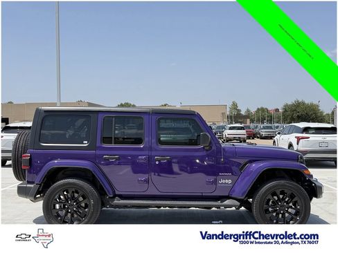 Used 2023 Jeep Wrangler Unlimited Sahara w/ Cold Weather Group AWD/4WD image 3