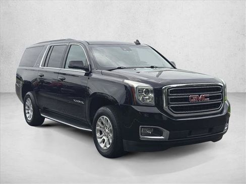 Used 2020 GMC Yukon XL SLT w/ Open Road Package RWD image 3