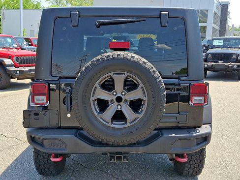 Used 2018 Jeep Wrangler Unlimited Rubicon AWD/4WD image 5