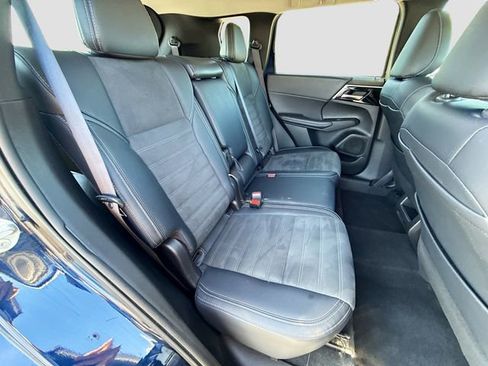 Used 2024 Mitsubishi Outlander SE FWD image 28