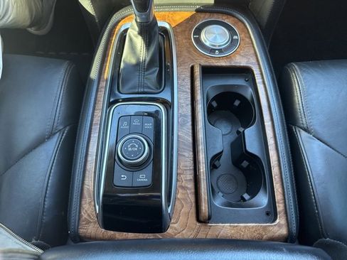 Used 2021 Nissan Armada SL w/ Captain's Chairs Package image 27